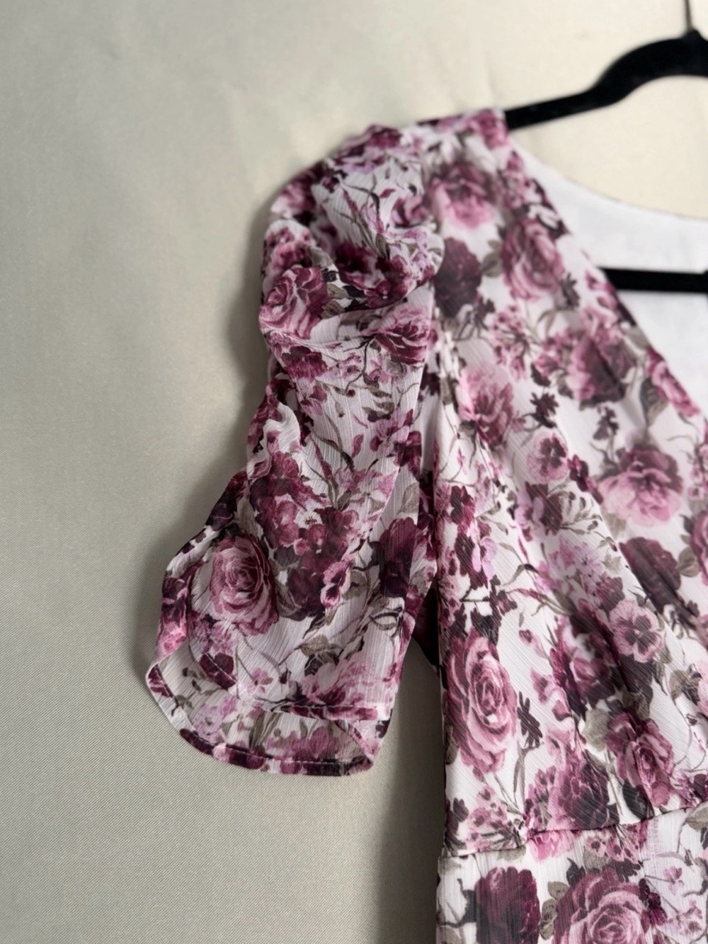 connected apparel Mauve Pink Floral V-Neck Midi Dress - Picture 4 of 8